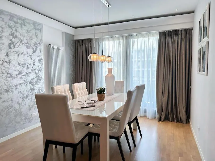 בוקרשט Stunning Apartment Herastrau 3Br 0*,  רומניה